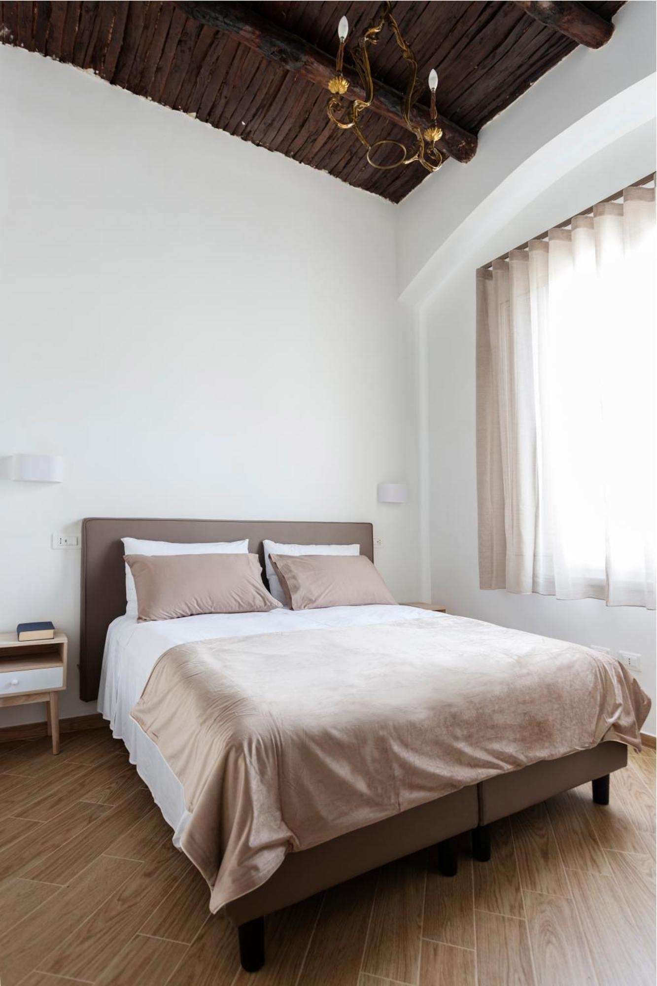 Residenza 33 Hotel Наполи Екстериор снимка